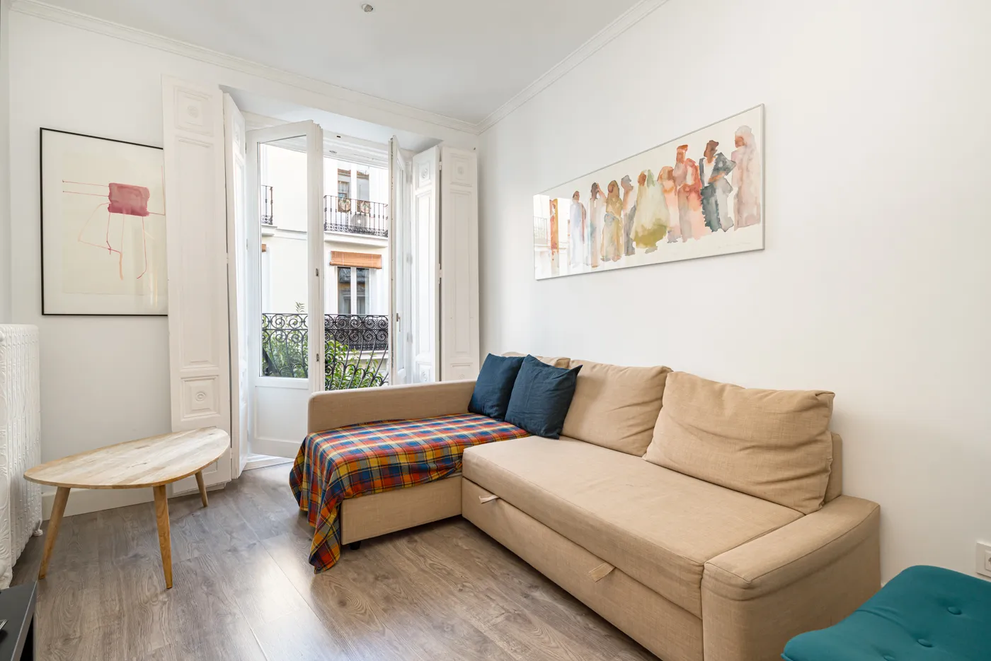 imgi_70_1-Salon-Sofacama-Apartamento-Grande-Dos-Dormitorios-con-Balcon